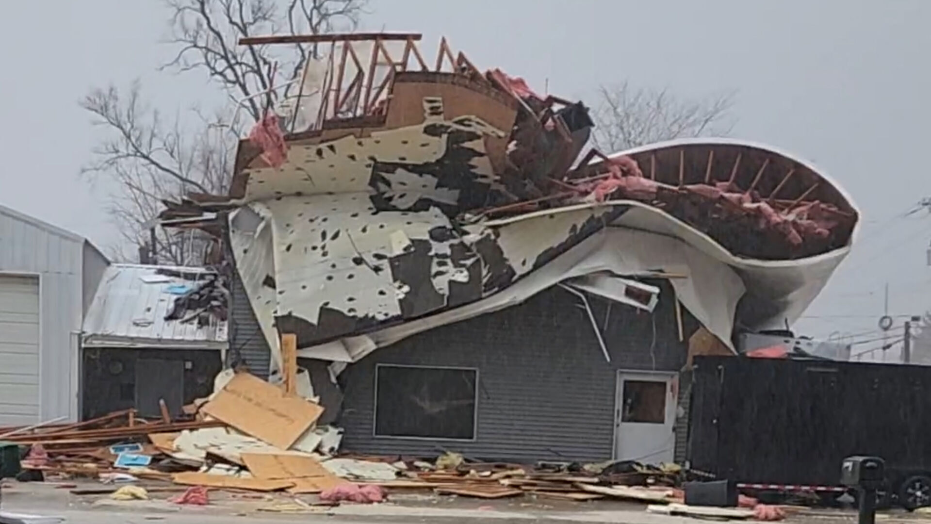 Multiple fatalities in Missouri after a reported tornado prompts a search-and-rescue mission, officials say
